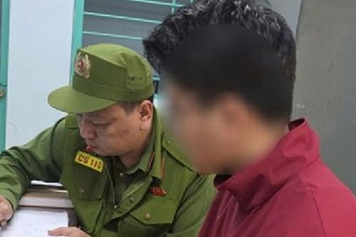Phát hiện nam thanh niên sinh năm 2006 quay lén trong nhà vệ sinh nữ ở Hà Nội