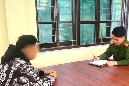 Con trai mang xe máy điện đi 'cắm', bố lên phường trình báo Công an bị cướp
