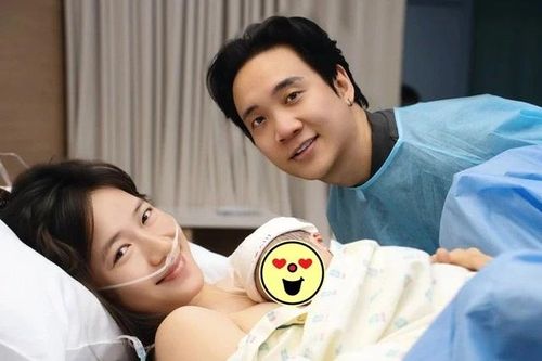 Động thái của JustaTee giữa bão đồn đoán, đón tin vui cùng vợ và gia đình nhỏ