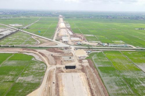 Đẩy nhanh tiến độ cao tốc Ninh Bình - Hải Phòng, phấn đấu thông xe năm 2026