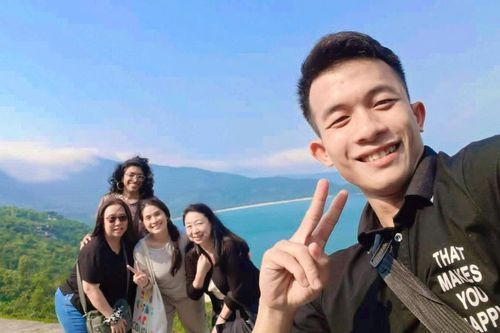 Video tài xế taxi nói tiếng Anh với khách gây bão mạng