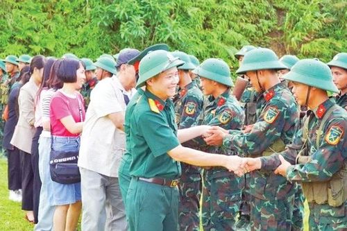 Trại sáng tác cần tránh hình thức, lãng phí