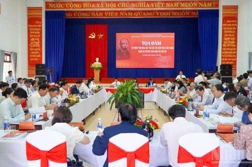 Tọa đàm tư tưởng 'Chi bằng học' của nhà yêu nước Phan Châu Trinh