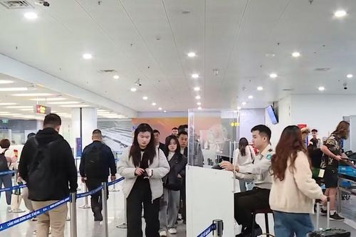 Đề xuất tạm ngừng xuất cảnh với người chưa chấp hành quyết định xử phạt hành chính