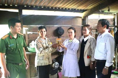Tăng cường nâng cao nhận thức cho người dân về ngộ độc cá ủ chua