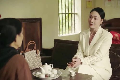 Bước chân vào đời tập 13: Bà Dung miệt thị chị em Thương