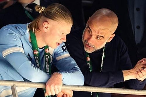 Vượt 3 huyền thoại, HLV Pep lập kỷ lục vô địch Carabao Cup