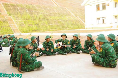 Vững bước từ những ngày đầu huấn luyện