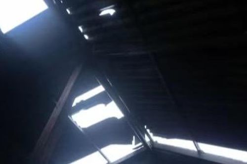 Mưa kèm dông lốc gây nhiều thiệt hại tại Tuyên Quang và Sơn La