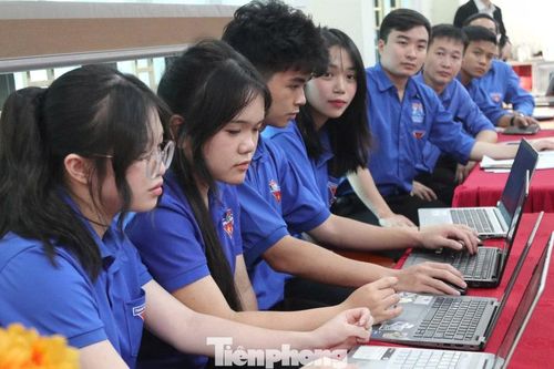 Tuổi trẻ Nghệ An hào hứng thi nâng cao năng lực tiếng Anh 2026