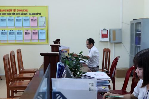 Cách áp dụng chế độ, chính sách phụ cấp đối với cán bộ vùng khó khăn sau sáp nhập