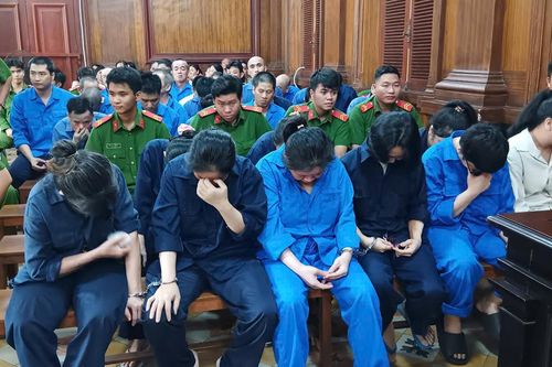 Tuyên án cựu Trưởng Công an phường và thuộc cấp ở TPHCM bảo kê cho mua bán ma túy