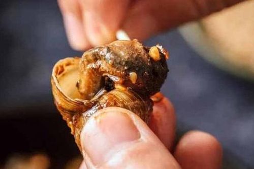 Một món ăn quen thuộc dễ là 'ổ ký sinh trùng' ẩn náu, giới trẻ mê tít