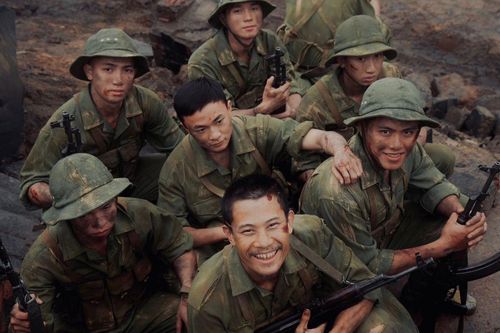 Khó cho dàn mỹ nam Mưa Đỏ