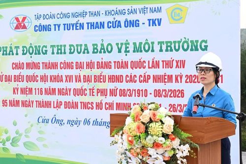 Tình yêu giúp nữ cán bộ Công đoàn giữ tròn 'hai vai'