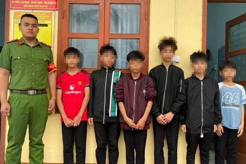 Xác định 6 thiếu niên liên quan vụ ném đá vào ôtô trên cao tốc