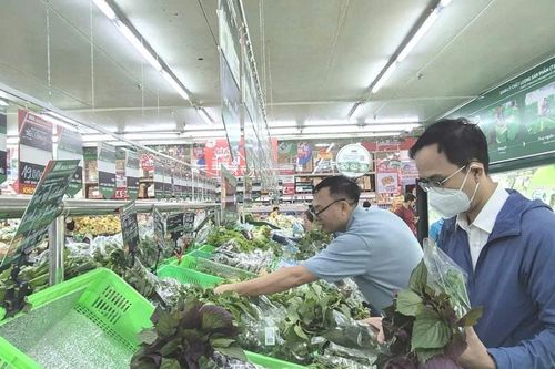 Giá hàng thiết yếu tăng mạnh sau Tết, áp lực chi phí đẩy giá bán lẻ lên đến 20%