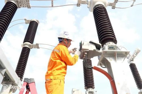 Đóng điện thành công máy 2 Trạm biến áp 110kV Tân An