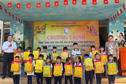 Vận động hơn 215 triệu đồng cho Quỹ Bảo trợ trẻ em tỉnh