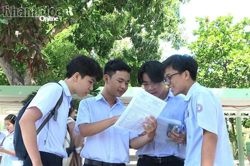 Tập trung nguồn lực nâng cao chất lượng dạy và học tiếng Anh