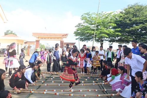 Nâng cao chất lượng giáo dục ở trường dân tộc nội trú tại Lâm Đồng