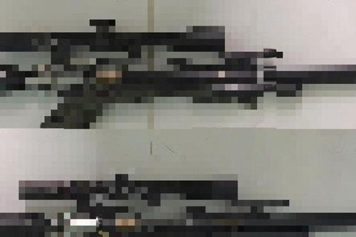 Khởi tố 2 đối tượng tàng trữ trái phép vũ khí quân dụng
