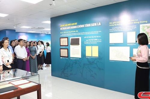 Củng cố, xây dựng tổ chức cơ sở đảng và nâng cao chất lượng đội ngũ đảng viên