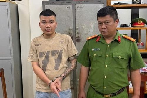 Bắt giữ đối tượng chém 3 người trong quán ăn đêm