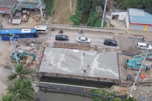 Đẩy nhanh thi công các cây cầu trên tuyến tỉnh lộ 414