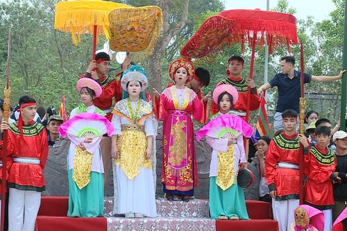 Vai trò của cộng đồng trong trao truyền di sản