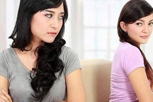 Ngày giỗ bên nội, chị chồng nói một câu trước mặt họ hàng khiến tôi dọn đồ ra khỏi nhà ngay trong đêm