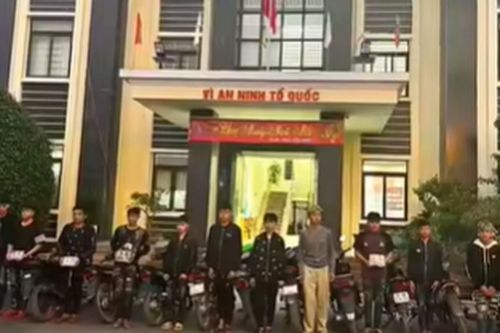 Sơn La xử lý 13 'quái xế' dàn hàng ngang, phóng nhanh trên phố