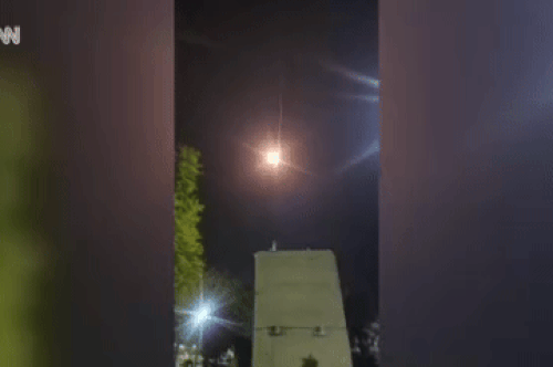Tên lửa Iran đánh trúng công trình miền nam Israel