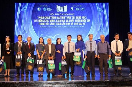 Khơi lại tinh thần 'Chi bằng học' của Phan Châu Trinh trong thời đại AI