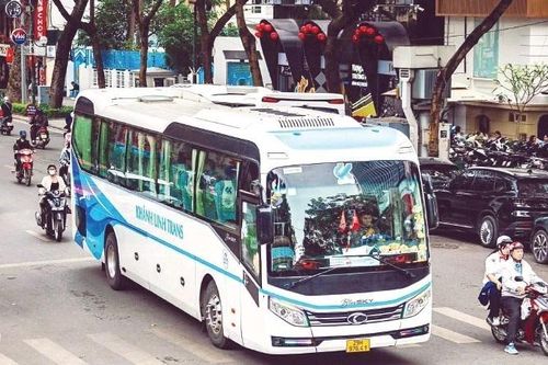 Gỡ khó cho phương tiện phục vụ du lịch tại 'vùng lõi' Hà Nội