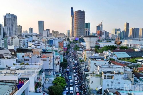 Đường Nguyễn Tất Thành dự kiến mở rộng, giảm áp lực ùn tắc giao thông tại Thành phố Hồ Chí Minh