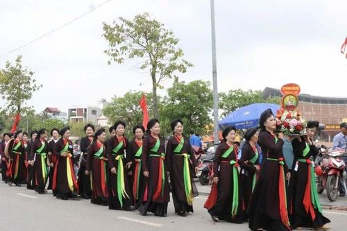 Lễ hội đền Vua Bà, tưởng nhớ Thủy tổ Quan họ