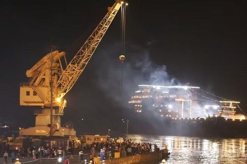 Hạ thủy thành công tàu điện gió ngoài khơi ST245 cho chủ tàu Na Uy
