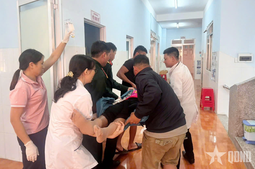 Ban CHQS phường 3 - Bảo Lộc kịp thời hỗ trợ sản phụ đến bệnh viện an toàn