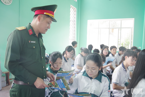 Tuyên truyền hướng nghiệp, tuyển sinh quân sự năm 2026 tại Quảng Ninh