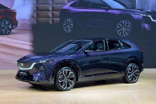 Chi tiết Mazda CX-6e từ 984 triệu tại Thái Lan, chờ bán tại Việt Nam
