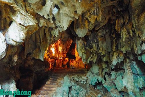 Châu Nham - thạch động cuối trời Nam