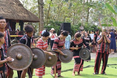 Lan tỏa sắc màu văn hóa dân tộc X'tiêng giữa lòng Thủ đô
