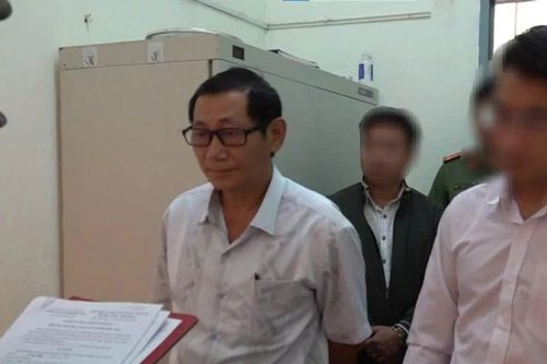 Đắk Lắk: Bắt cựu Giám đốc trung tâm giáo dục thường xuyên Ea H'le