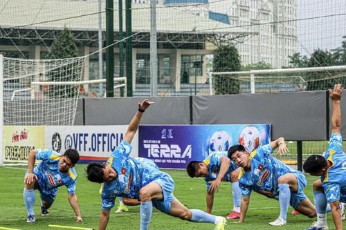 'Chạy đà' cho đại chiến Malaysia: Tuyển Việt Nam hừng hực khí thế, chờ đợi luồng gió mới từ tân binh