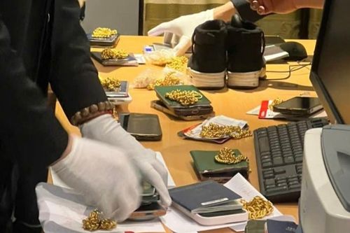 Nhóm khách vận chuyển trái phép gần 7kg vàng từ Hàn Quốc về sân bay Cát Bi