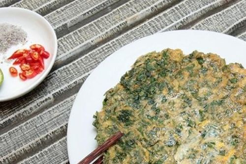 3 nhóm người không nên ăn trứng gà chiên ngải cứu