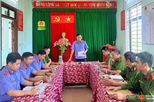 VKSND khu vực 4, TP Huế kiểm sát việc tiếp nhận, giải quyết nguồn tin tội phạm tại Công an xã