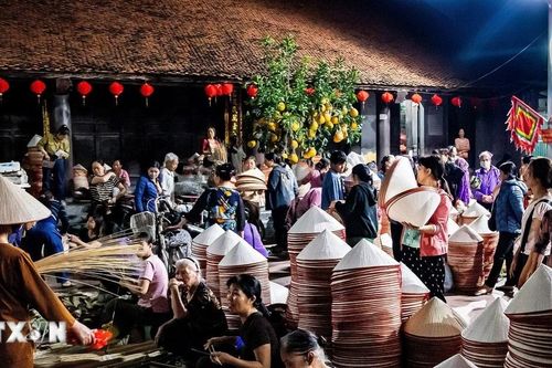Phiên chợ 'chớp nhoáng' giữ nghề trăm năm
