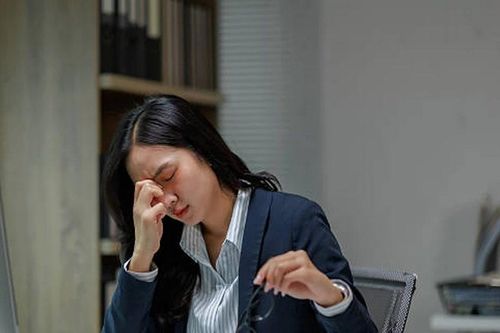 10 dấu hiệu cảnh báo thiếu sắt mà nhiều người dễ bỏ qua